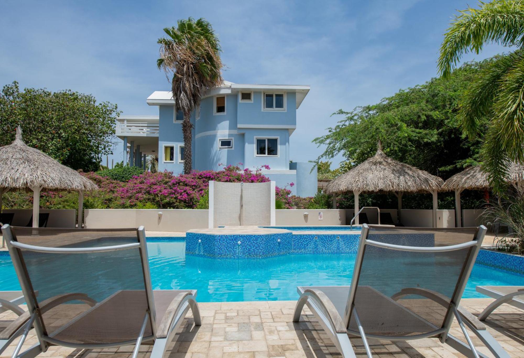 Villa At Secured Gated Resort Near Mambo Beach! Willemstad Exterior photo
